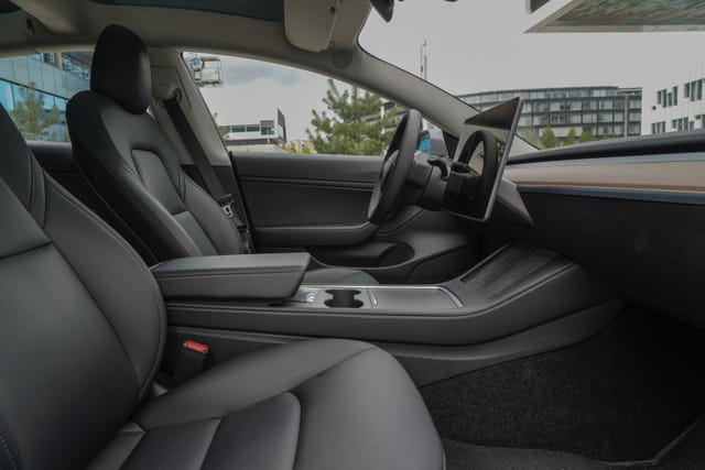 5YJ3E7EB0MF897281 2021 TESLA MODEL 3-2