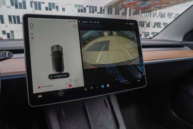 2021 TESLA MODEL 3 - 8