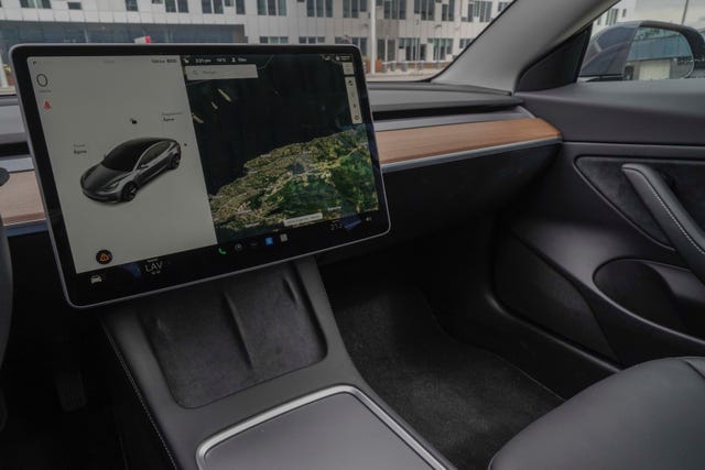 2021 TESLA MODEL 3 - 21