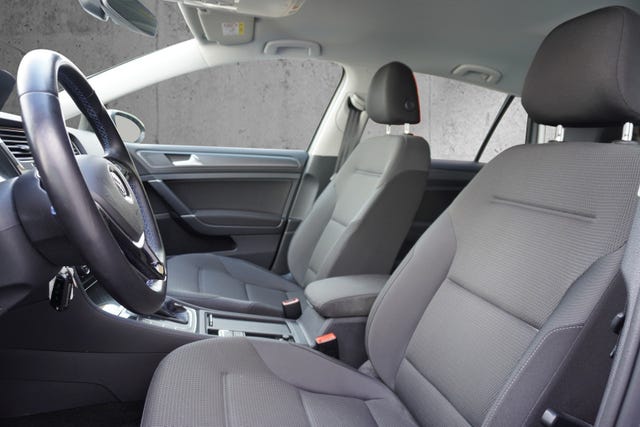 2019 VOLKSWAGEN GOLF - 14