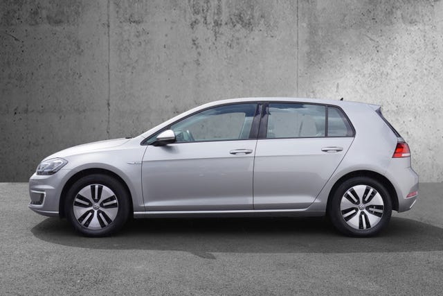 WVWZZZAUZK8901972 2019 VOLKSWAGEN GOLF-2