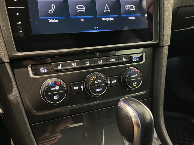 2019 VOLKSWAGEN GOLF - 24