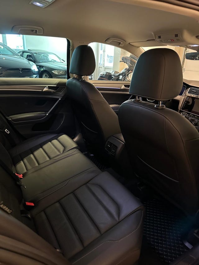 2019 VOLKSWAGEN GOLF - 36