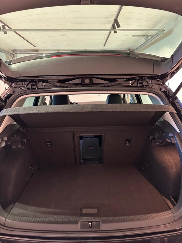 2019 VOLKSWAGEN GOLF - 32