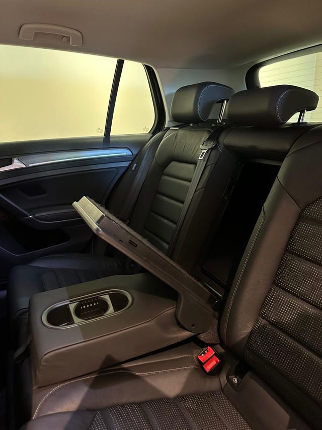 2019 VOLKSWAGEN GOLF - 30