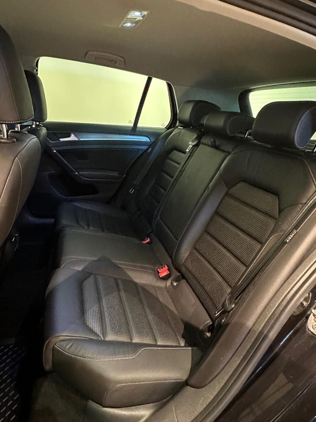 2019 VOLKSWAGEN GOLF - 27