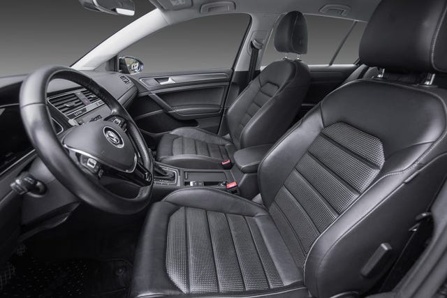 2019 VOLKSWAGEN GOLF - 16