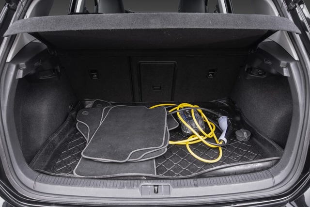 2019 VOLKSWAGEN GOLF - 32