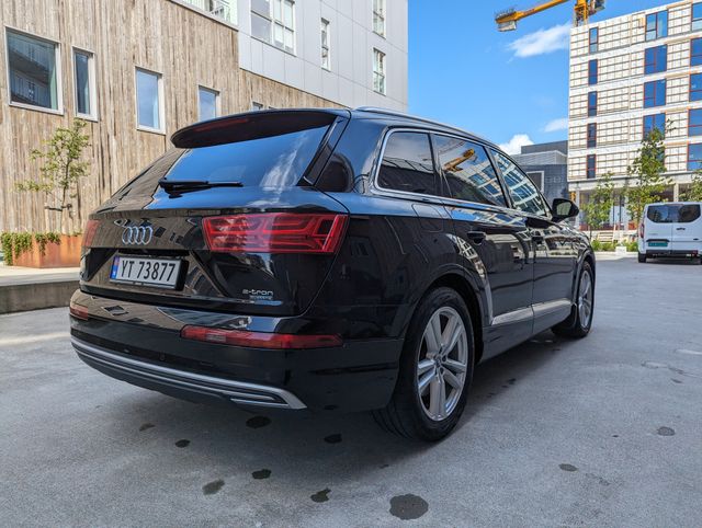 2018 AUDI Q7 - 14