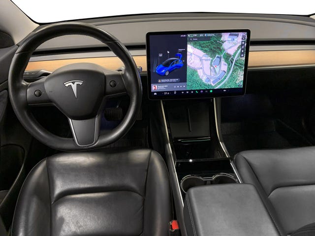 2019 TESLA MODEL 3 - 8