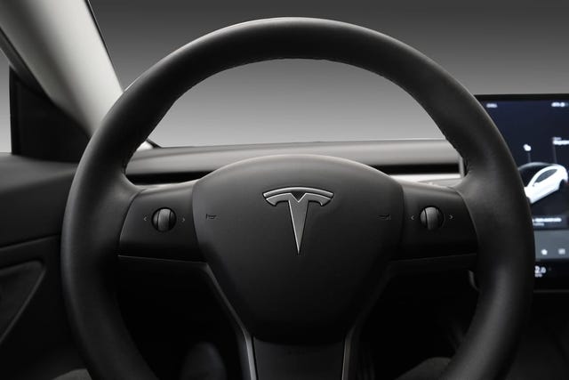 2021 TESLA MODEL 3 - 23
