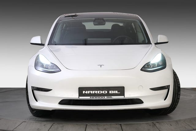 5YJ3E7EC1MF828267 2021 TESLA MODEL 3-1