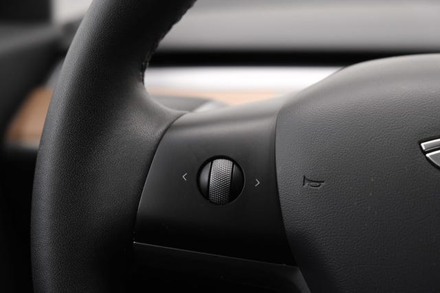 2021 TESLA MODEL 3 - 25