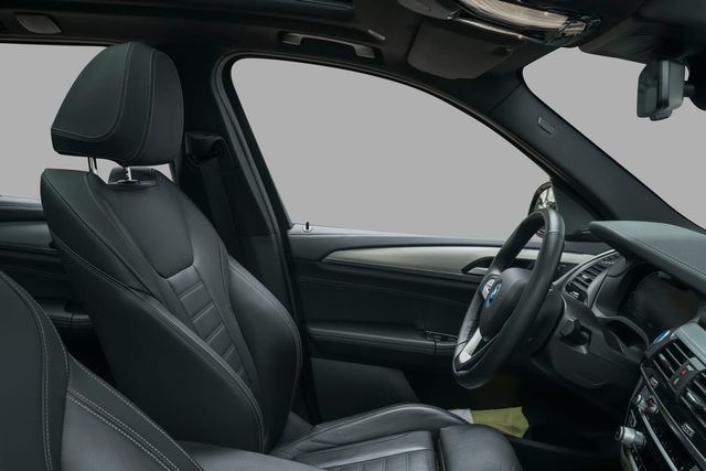 2021 BMW IX3 - 13