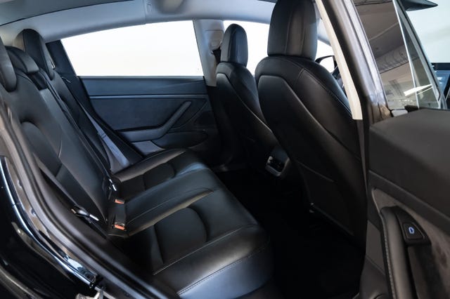2021 TESLA MODEL 3 - 31