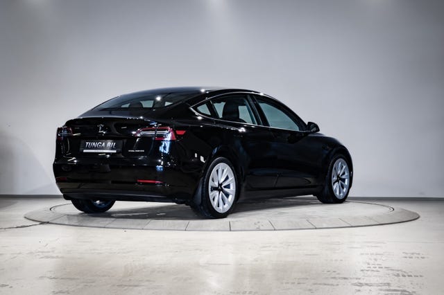 2021 TESLA MODEL 3 - 8