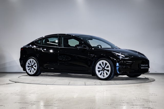 5YJ3E7EB5MF891427 2021 TESLA MODEL 3-4