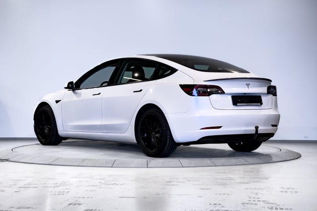 2021 TESLA MODEL 3 - 10