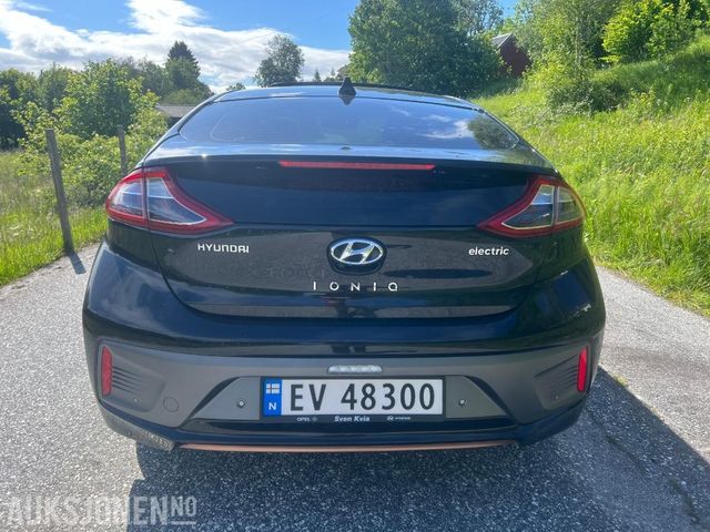 KMHC851HFKU040444 2019 HYUNDAI IONIQ-5