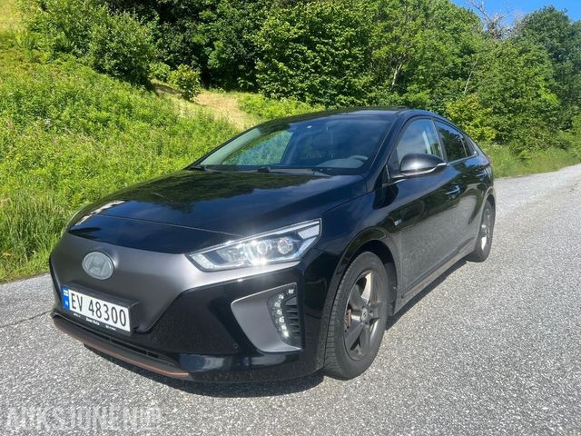 KMHC851HFKU040444 2019 HYUNDAI IONIQ-2