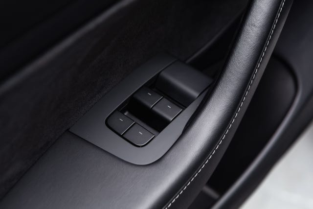 2021 TESLA MODEL 3 - 27