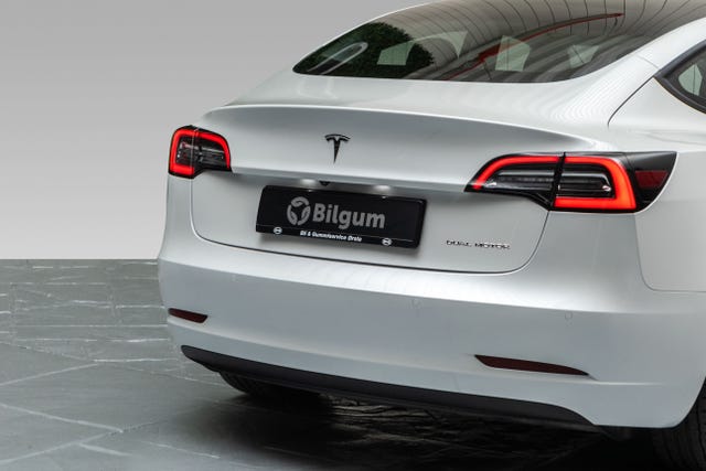 2021 TESLA MODEL 3 - 10