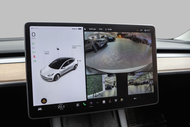 2021 TESLA MODEL 3 - 19
