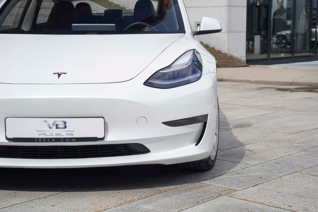 5YJ3E7EBXMF825553 2021 TESLA MODEL 3-3