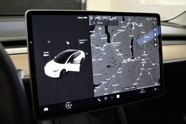 2021 TESLA MODEL 3 - 20