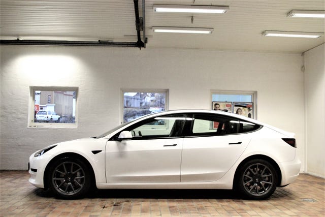 5YJ3E7EB4MF831221 2021 TESLA MODEL 3-2