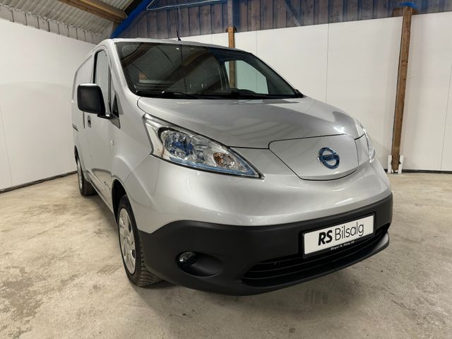 VSKYAAME0U0602373 2018 NISSAN E-NV200-5