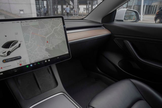 2021 TESLA MODEL 3 - 11
