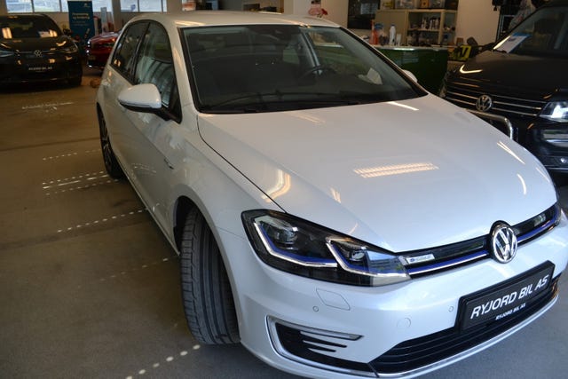 2019 VOLKSWAGEN GOLF - 8