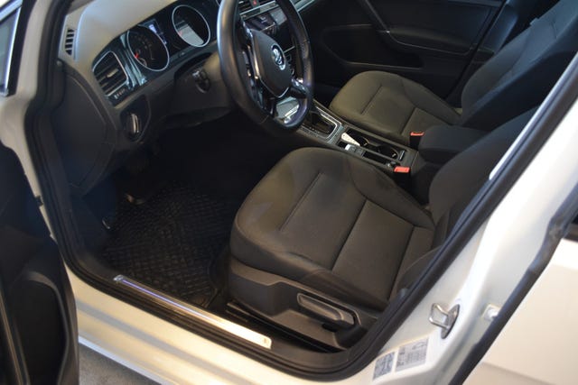 2019 VOLKSWAGEN GOLF - 12