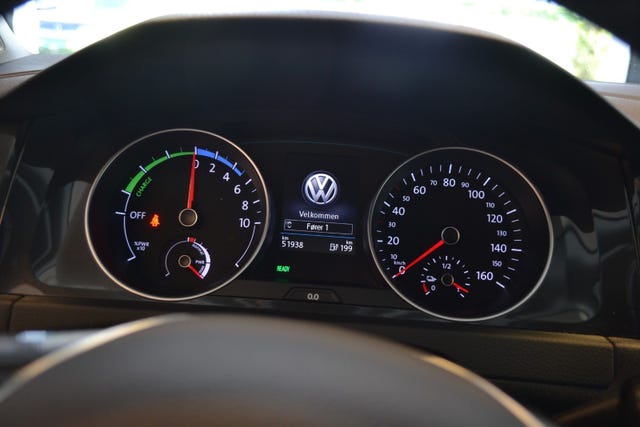 2019 VOLKSWAGEN GOLF - 15