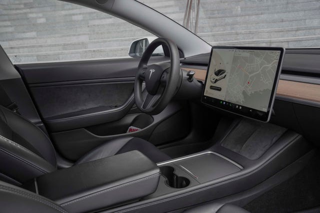 2021 TESLA MODEL 3 - 24