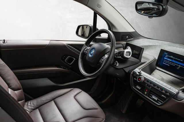 2021 BMW I3 - 12