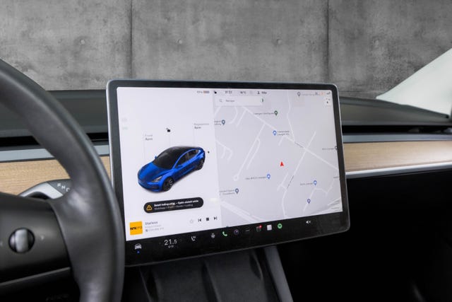 2021 TESLA MODEL 3 - 16