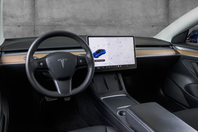 2021 TESLA MODEL 3 - 11