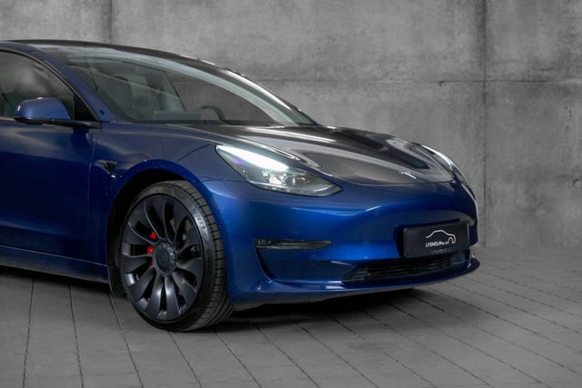 5YJ3E7EC0MF960016 2021 TESLA MODEL 3-1