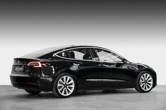 5YJ3E7EB5KF236889 2019 TESLA MODEL 3-4