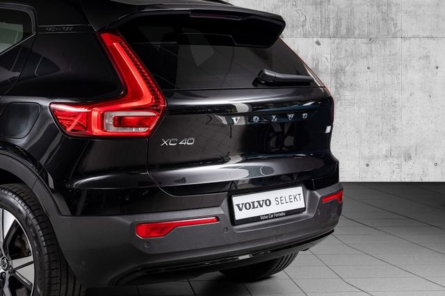 2021 VOLVO XC40 - 7