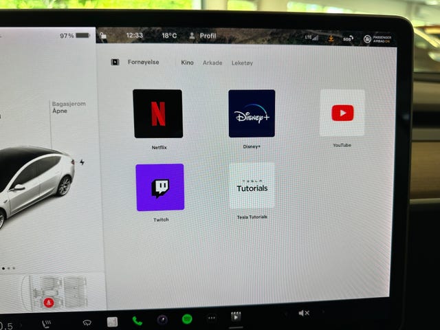 2019 TESLA MODEL 3 - 26
