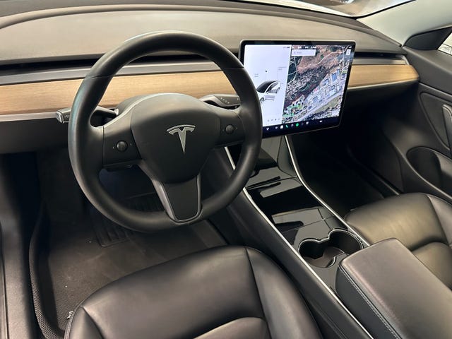 2019 TESLA MODEL 3 - 34