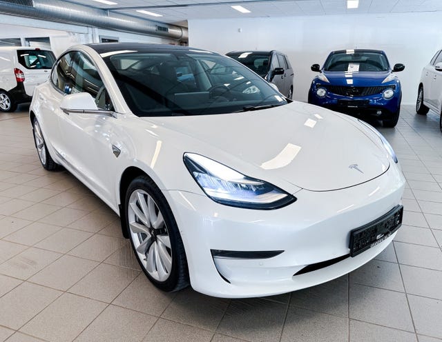 5YJ3E7EB0KF520141 2019 TESLA MODEL 3-2