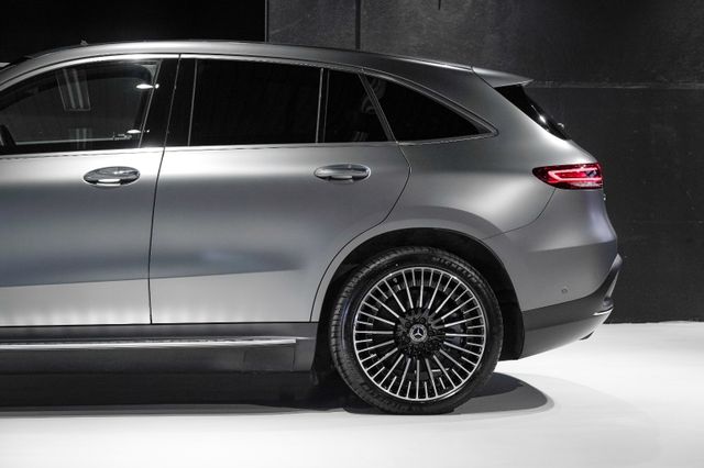 2023 MERCEDES-BENZ EQC - 7