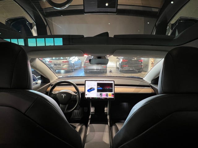 2019 TESLA MODEL 3 - 28