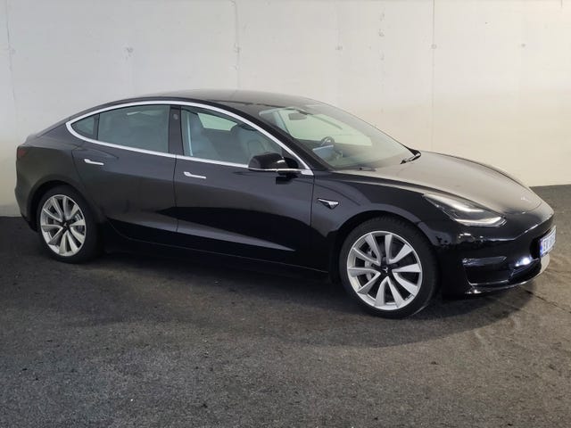 5YJ3E7EB9KF341676 2019 TESLA MODEL 3-4