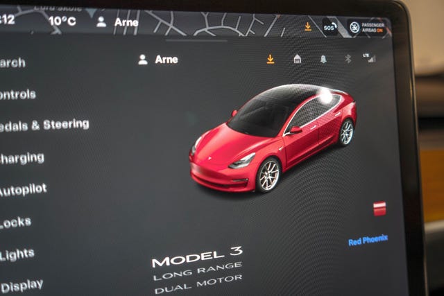 2019 TESLA MODEL 3 - 22