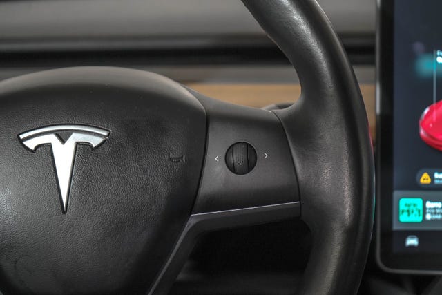 2019 TESLA MODEL 3 - 16
